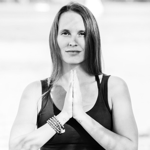 Caroline Metzger Yoga